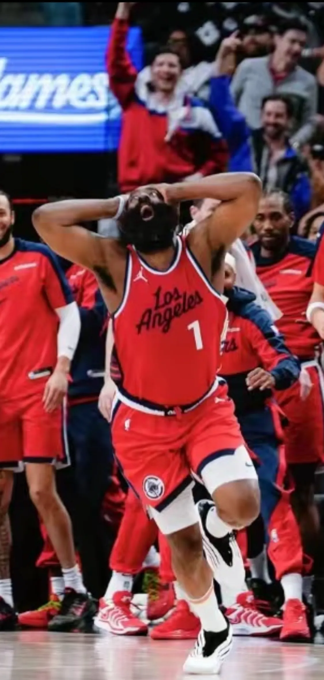 哈登赛点兑现,曼联淘汰尤文图斯晋级四强,主帅激动落泪 哈登赛点兑现,曼联淘汰尤文图斯晋级四强,主帅激动落泪